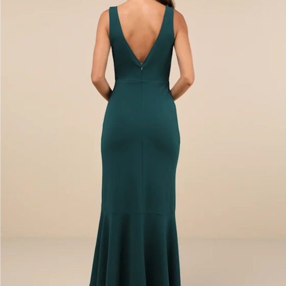 Lulu's Emerald Ruffle Wedding Dress - Picture 3 of 3